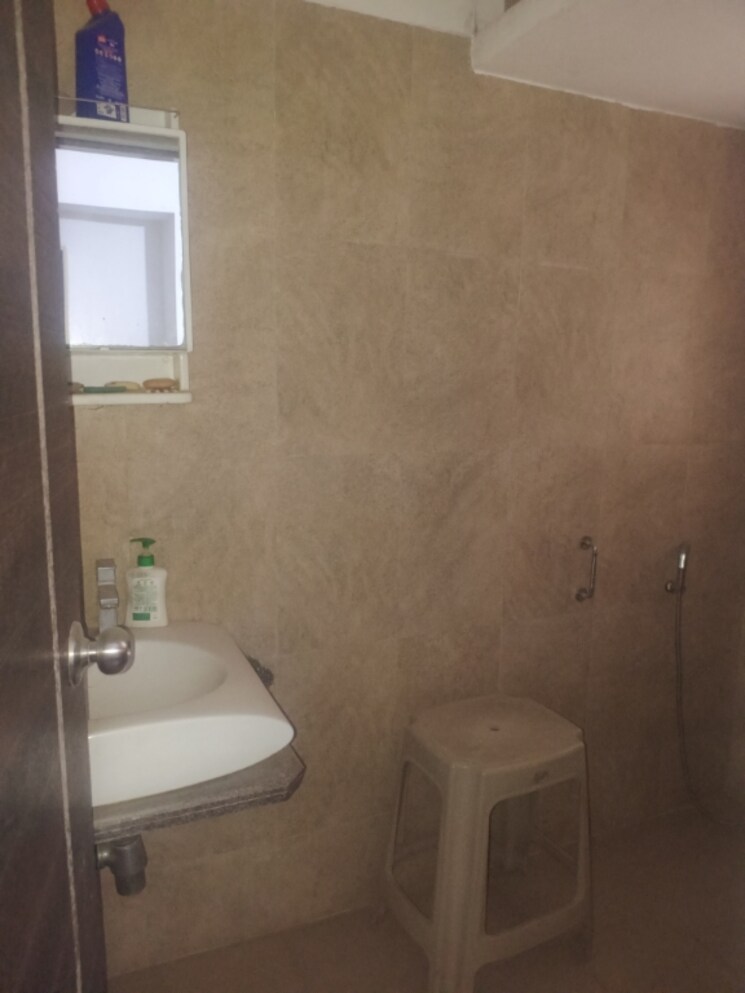 Bathroom, mira nagar 3 Bedroom 969 Sq.Ft. Apartment In Mira Nagar Mumbai 9546733