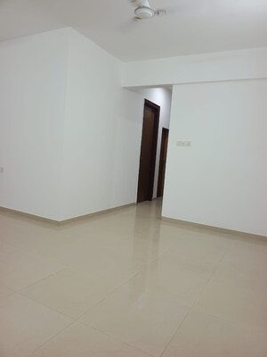 3 BHK Apartment For Rent in Vastu Tower, Malad West