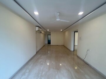 Room in 3 BHK Apartment at Prabhadevi CHS, Prabhadevi – for Rent