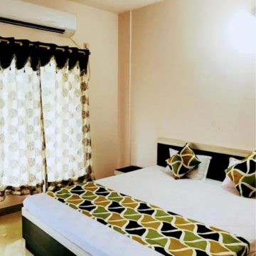 Bedroom in 2 BHK Apartment at Grand Road – for Sale