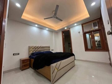 Master Bedroom in 2 BHK Builder Floor at Saket – for Rent