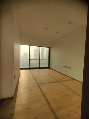 Room in 4 BHK Apartment at Rustomjee Crown, Prabhadevi – for Rent