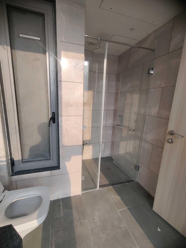 Bathroom, rustomjee-crown 4 Bedroom 2500 Sq.Ft. Apartment In Prabhadevi Mumbai 9546909