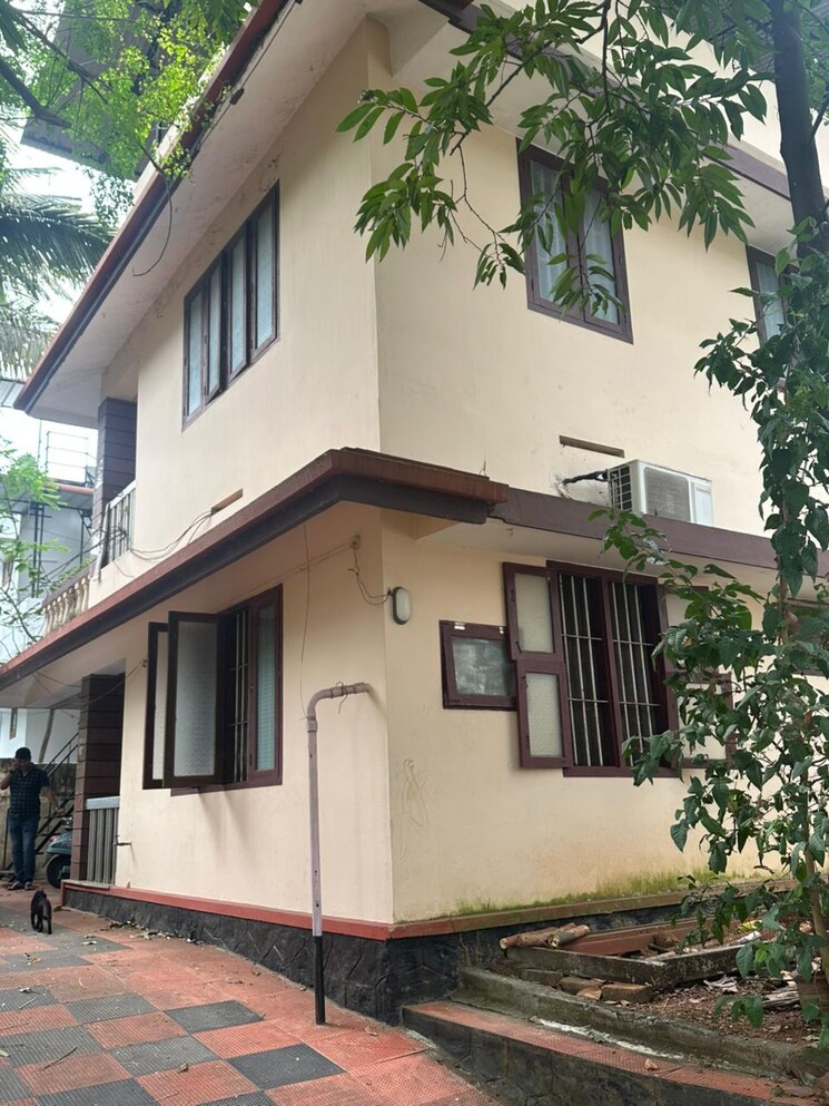 Exterior View, west fort 4 Bedroom 2000 Sq.Ft. Independent House In West Fort Thrissur 9546961