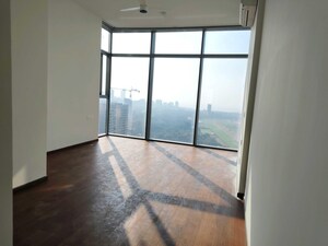 Room in 3 BHK Apartment at Piramal Mahalaxmi, Mahalaxmi – for Rent