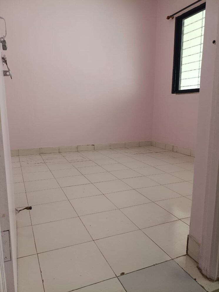 Room, sun-city 2 Bedroom 850 Sq.Ft. Apartment In Sinhagad Road Pune 9546979