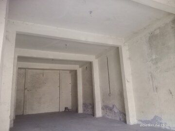 Room in  Warehouse at Sayajipura – for Sale