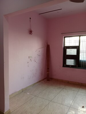 2 BHK Builder Floor For Rent in Sector 13