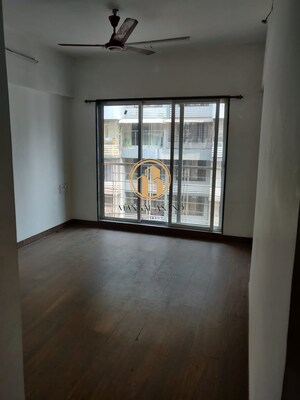 Room in 3 BHK Apartment at Veena Serenity, Chembur – for Rent