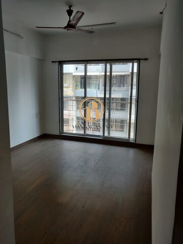 Room in 3 BHK Apartment at Veena Serenity, Chembur – for Rent