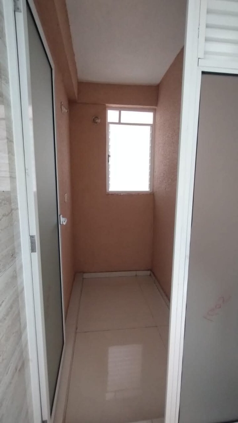 undefined, regency-towers 3 Bedroom 956 Sq.Ft. Apartment In Kavesar Thane 9547001