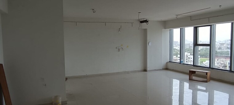 Room, naranpura Commercial Office Space 1020 Sq.Ft. In Naranpura Ahmedabad 9546993