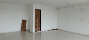 Room in  Office Space at Naranpura – for Rent