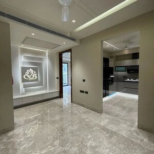 Room in 4 BHK Builder Floor at Vijay Park Gurgaon, Sector 8 – for Sale