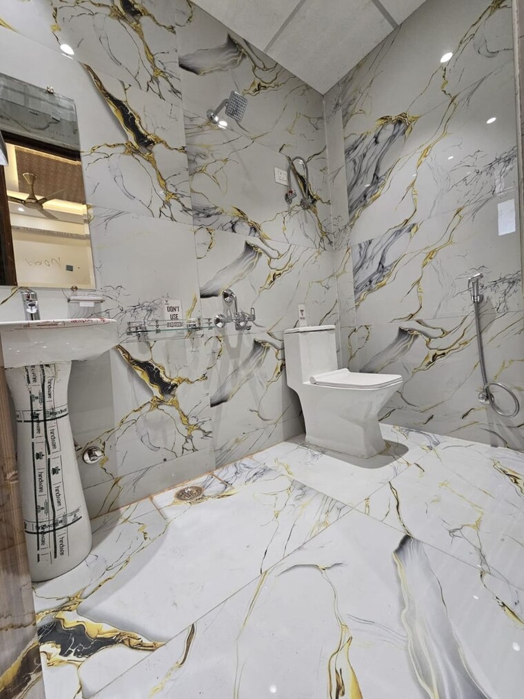 Bathroom, sector 1 greater noida 2 Bedroom 1020 Sq.Ft. Apartment In Sector 1 Greater Noida Greater Noida 9547067