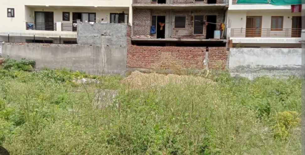 Plot For Sale in Parklands