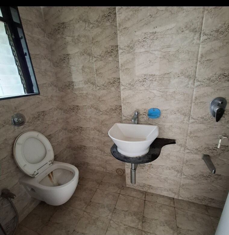 Bathroom, kandivali east 1 Bedroom 368 Sq.Ft. Apartment In Kandivali East Mumbai 9547029