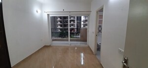 Room in 2 BHK Apartment at Gaur City 2 - 14th Avenue, Sector 16c Greater Noida – for Rent