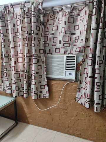  1 BHK Apartment at Bandra West – for Rent