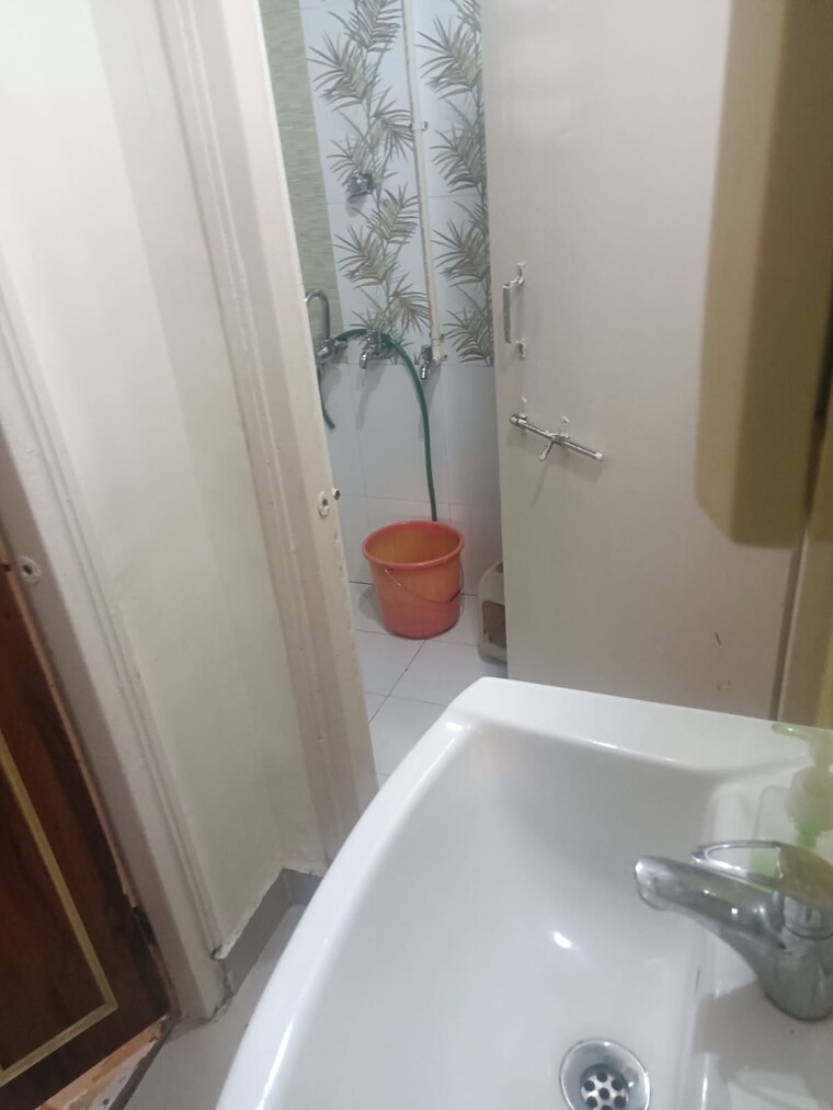 Bathroom, brahma-baug 1 Bedroom 1000 Sq.Ft. Apartment In Sopan Baug Pune 9547115