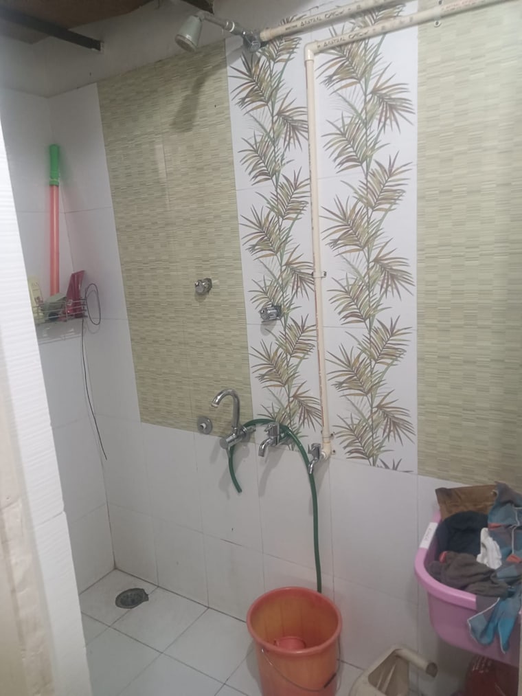 Bathroom, brahma-baug 1 Bedroom 1000 Sq.Ft. Apartment In Sopan Baug Pune 9547115