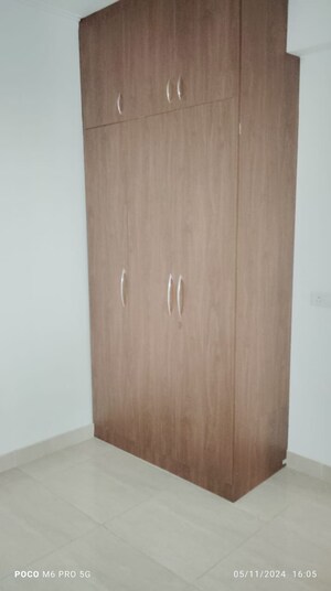 Furnished Amenities in 2 BHK Apartment at Gaur City 7th Avenue, Sector 4 Greater Noida – for Rent