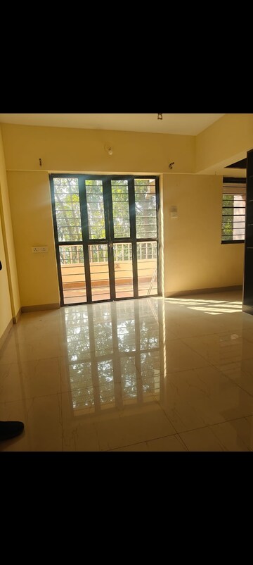 Room in 2 BHK Apartment at Daulat Nagar, Anand Nagar – for Rent