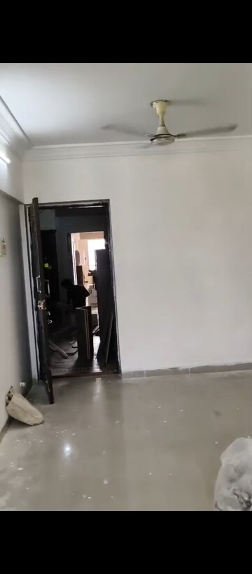 Furnished Amenities in 1 BHK Apartment at Regency Estate, Dombivli East – for Rent