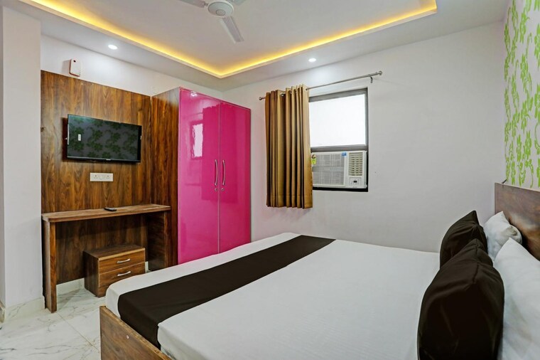 Bedroom, sector 48 Pg For Boys & Girls In Sector 48 9547188