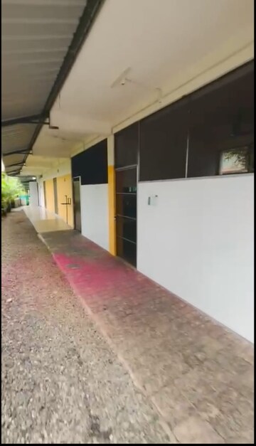 Kitchen in 6+ BHK Builder Floor at Cheroor – for Sale