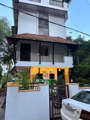 6+ BHK Builder Floor For Sale in Cheroor