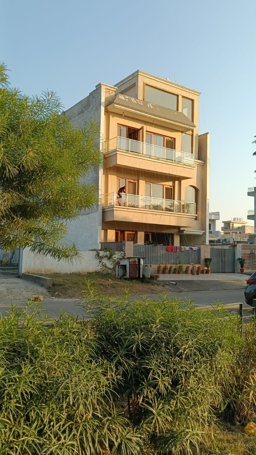 2 BHK Builder Floor For Rent in Aerocity