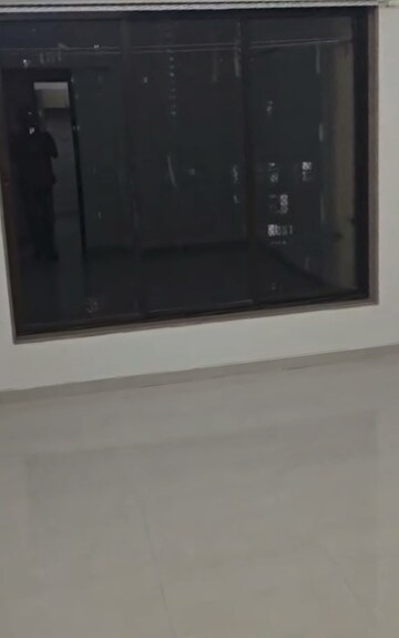 Room in 2 BHK Apartment at Riddhi Tower, Malad East – for Rent