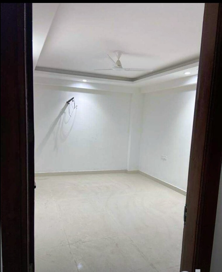 Room, gadaipur 3 Bedroom 1350 Sq.Ft. Apartment In Gadaipur Delhi 9541101