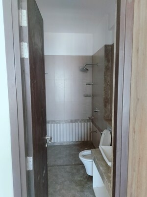 Bathroom in 3.5 BHK Apartment at Kalpataru Radiance, Goregaon West – for Rent