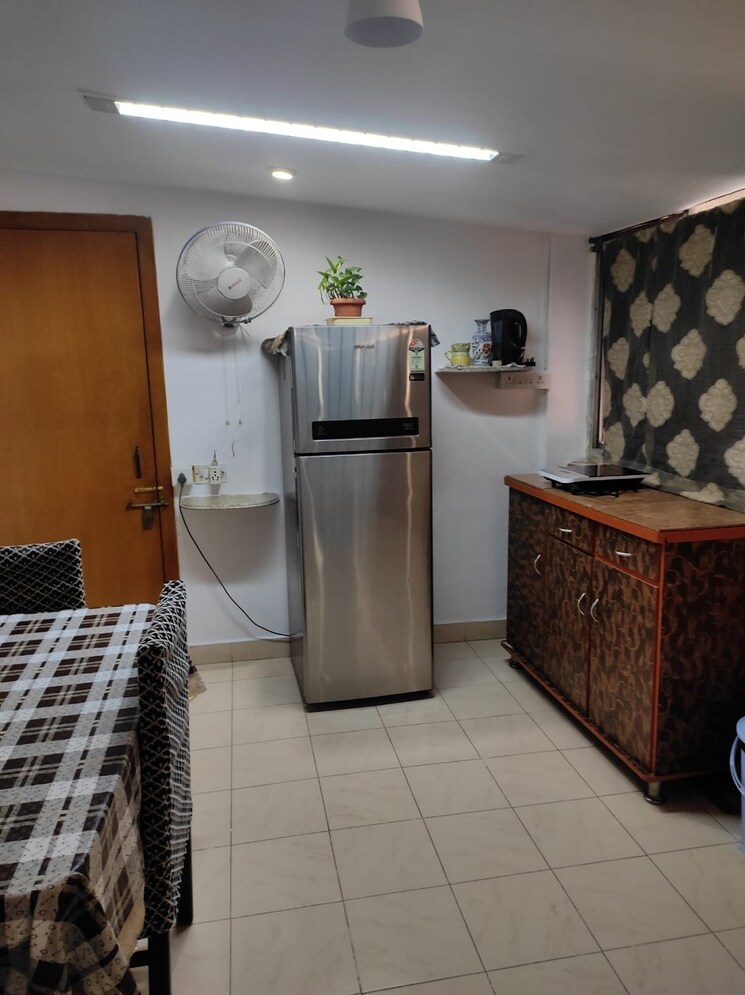 Living Room, bandra west 2 Bedroom 700 Sq.Ft. Apartment In Bandra West Mumbai 9547415