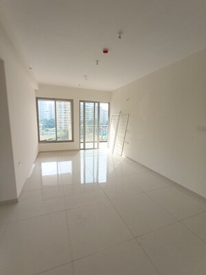 Room in 3 BHK Apartment at Kalpataru Exquisite Sierra, Wakad – for Rent