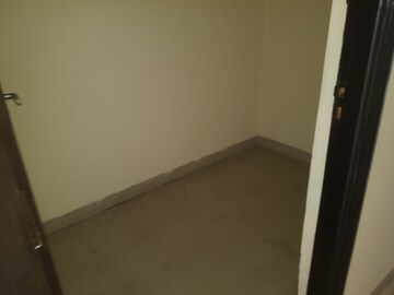 Study Room in 2 BHK Apartment at Ramprastha Pearl Court, Vaishali Sector 7 – for Rent