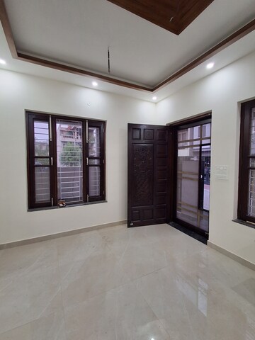 Room in 3 BHK Independent House at Gms Road – for Sale