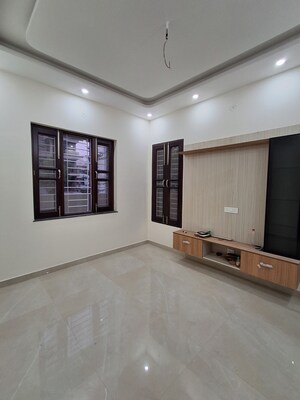 Room in 3 BHK Independent House at Gms Road – for Sale