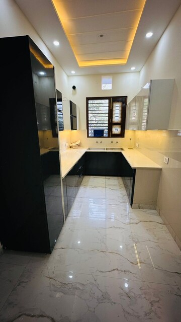 Building Lobby in 3 BHK Villa at Patiala Road – for Sale