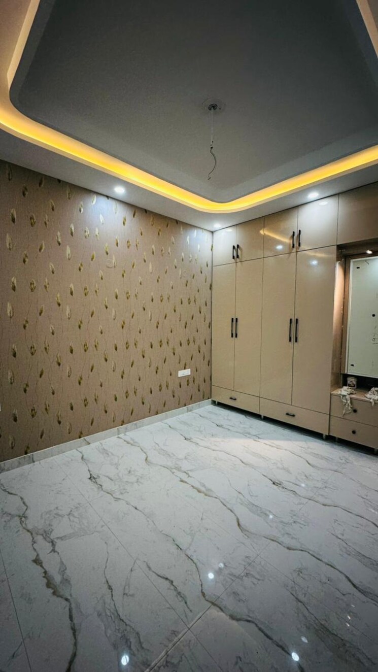 Room, patiala road 3 Bedroom 92 Sq.Yd. Villa In Patiala Road Zirakpur 9547551