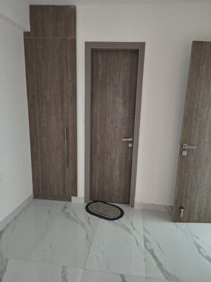 Room in 3 BHK Apartment at M3M Soulitude, Sector 89 – for Rent