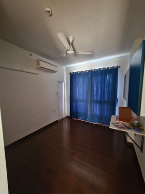 Room in 3 BHK Apartment at Mapsko Mount Ville, Sector 79 – for Rent