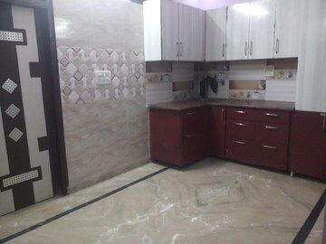 Kitchen in 1.5 BHK Builder Floor at Mayur Vihar – for Rent