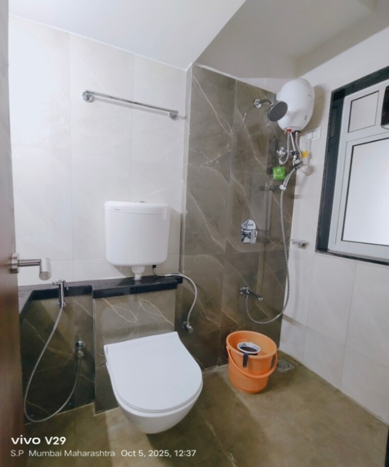 Bathroom, worli 2 Bedroom 550 Sq.Ft. Apartment In Worli Mumbai 9547714