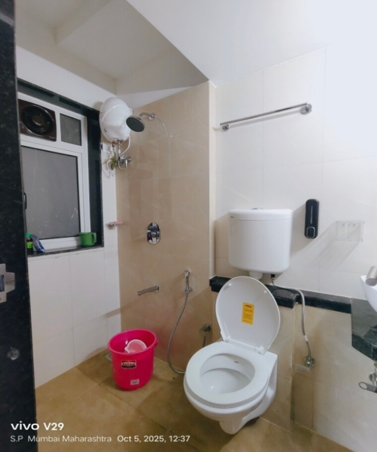 Bathroom, worli 2 Bedroom 550 Sq.Ft. Apartment In Worli Mumbai 9547714