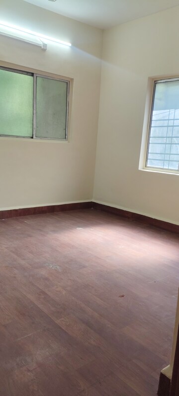 Room in 2 BHK Apartment at Matoshree Apartment Bhusari Colony, Kothrud – for Rent