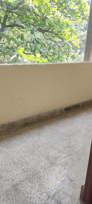 Room in 2 BHK Apartment at Matoshree Apartment Bhusari Colony, Kothrud – for Rent