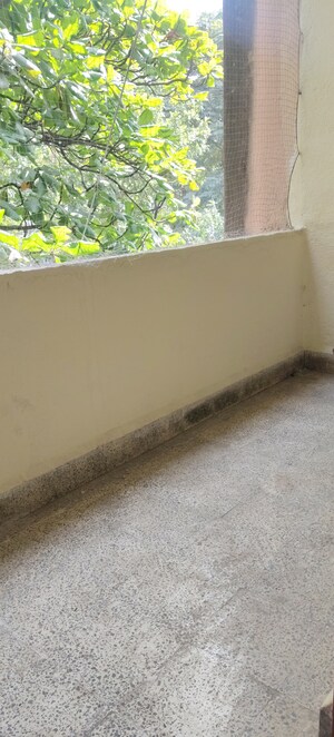 Room in 2 BHK Apartment at Matoshree Apartment Bhusari Colony, Kothrud – for Rent